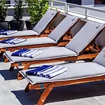 Penthouse Luxury Suite